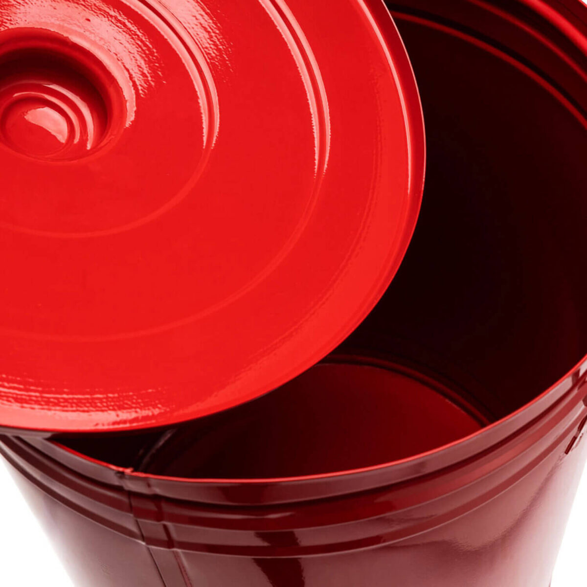 15167152499_TAMBORVERMELHO_02.jpg Lixeira 30 litros vermelha lata de lixo com tampa e alças