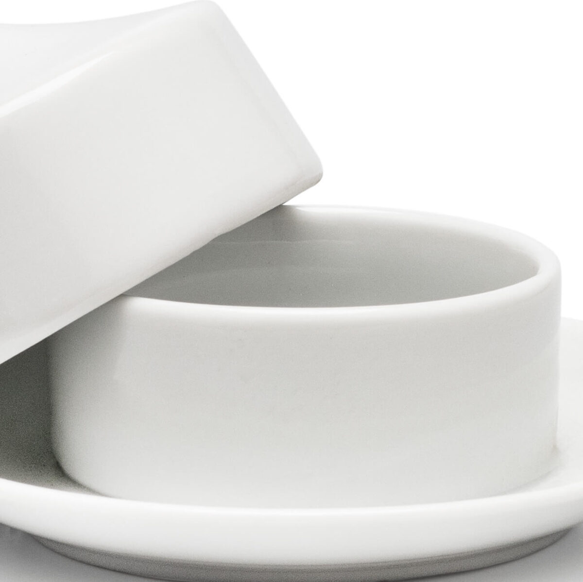 15173385840_manteigueira_de_porcelana203.jpg Manteigueira de porcelana com tampa